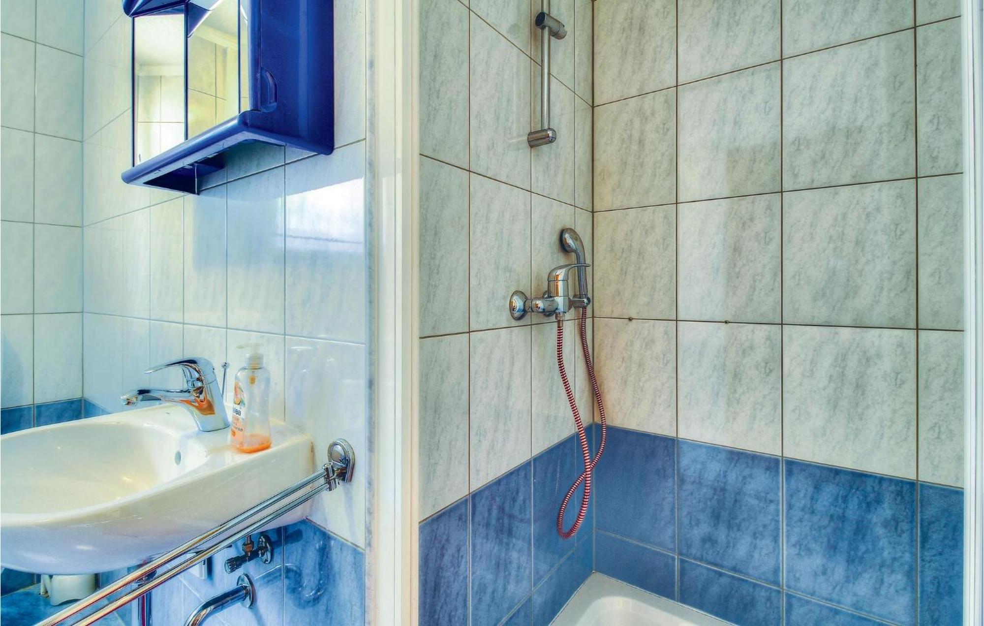 3 Bedroom Gorgeous Home In Buje Luaran gambar