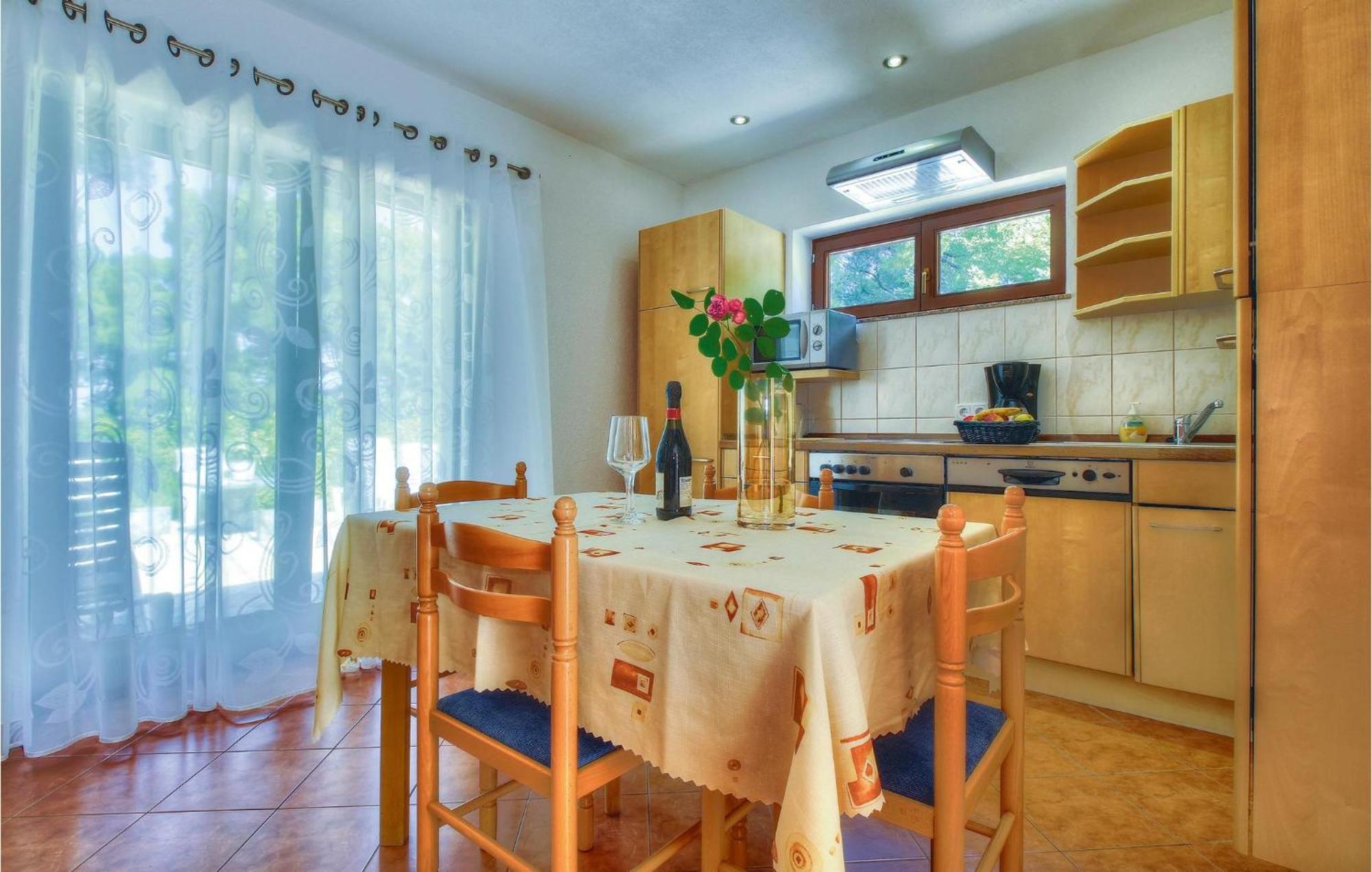 3 Bedroom Gorgeous Home In Buje Luaran gambar